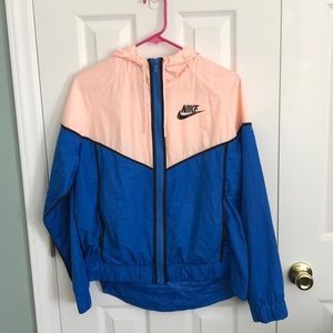 EUC Nike Windbreaker
